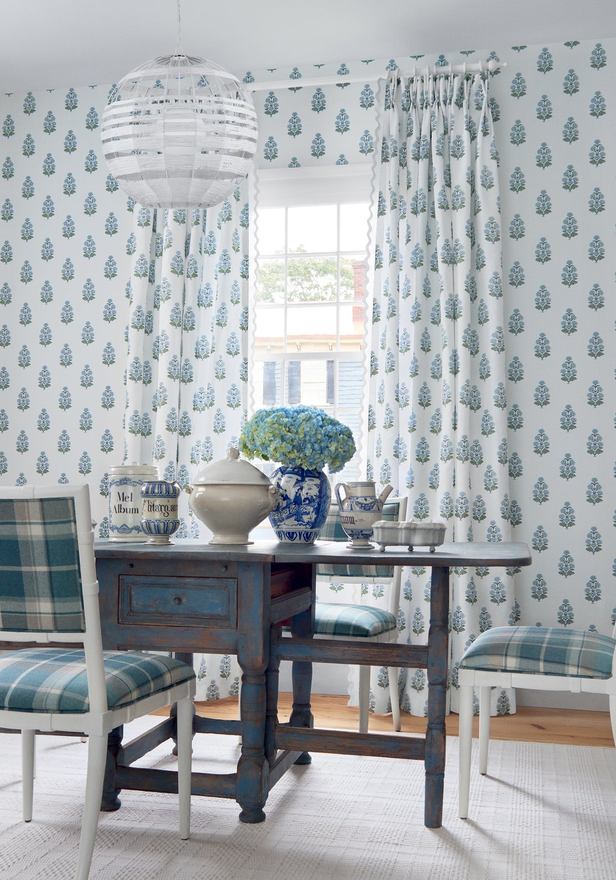 Thibaut Audrey wallpaper - Boxwood Collection