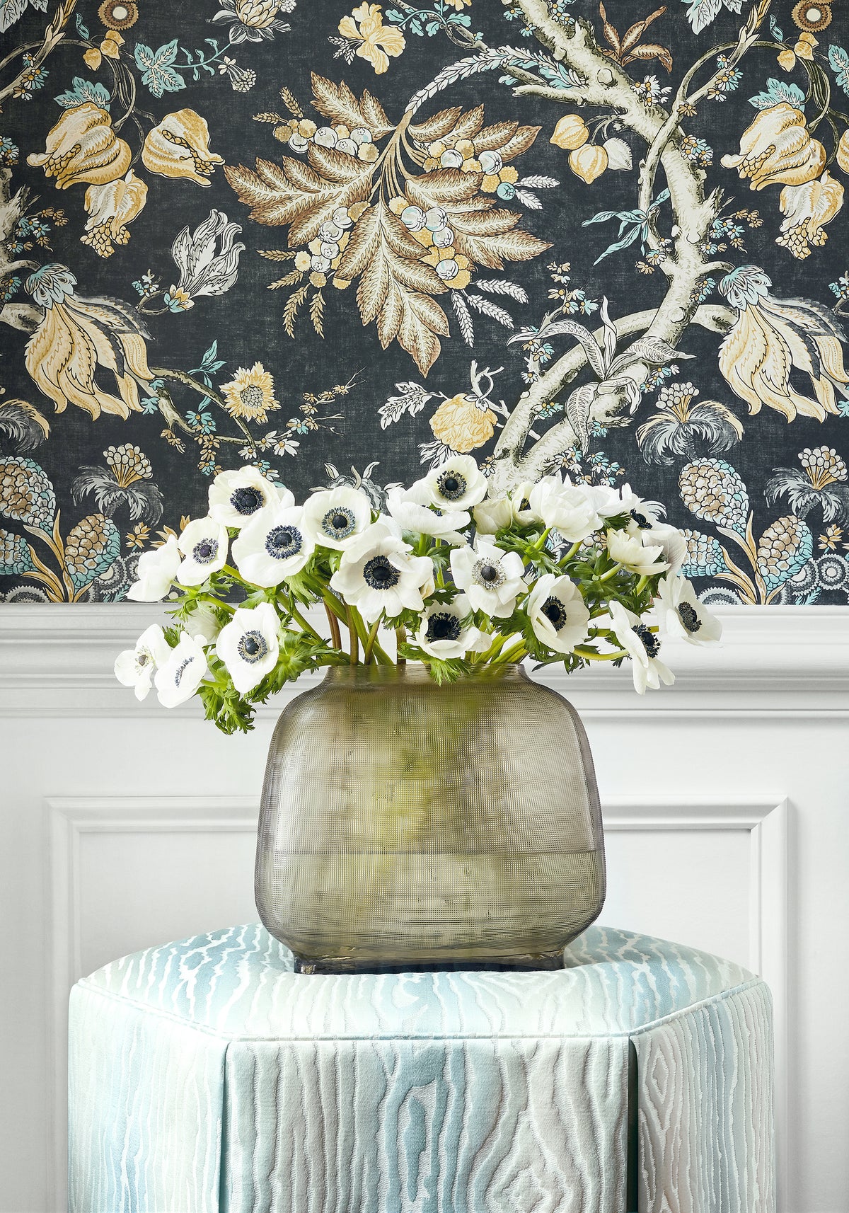 Thibaut Chatelain wallpaper - Heritage collection room setting