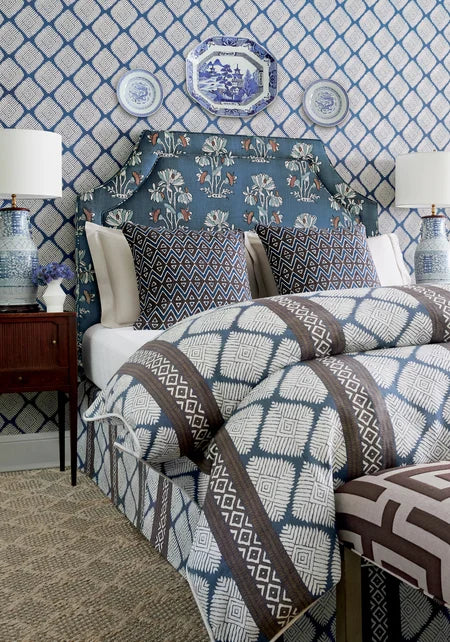 Thibaut - AUSTIN DIAMOND Wallpaper - Mesa Collection
