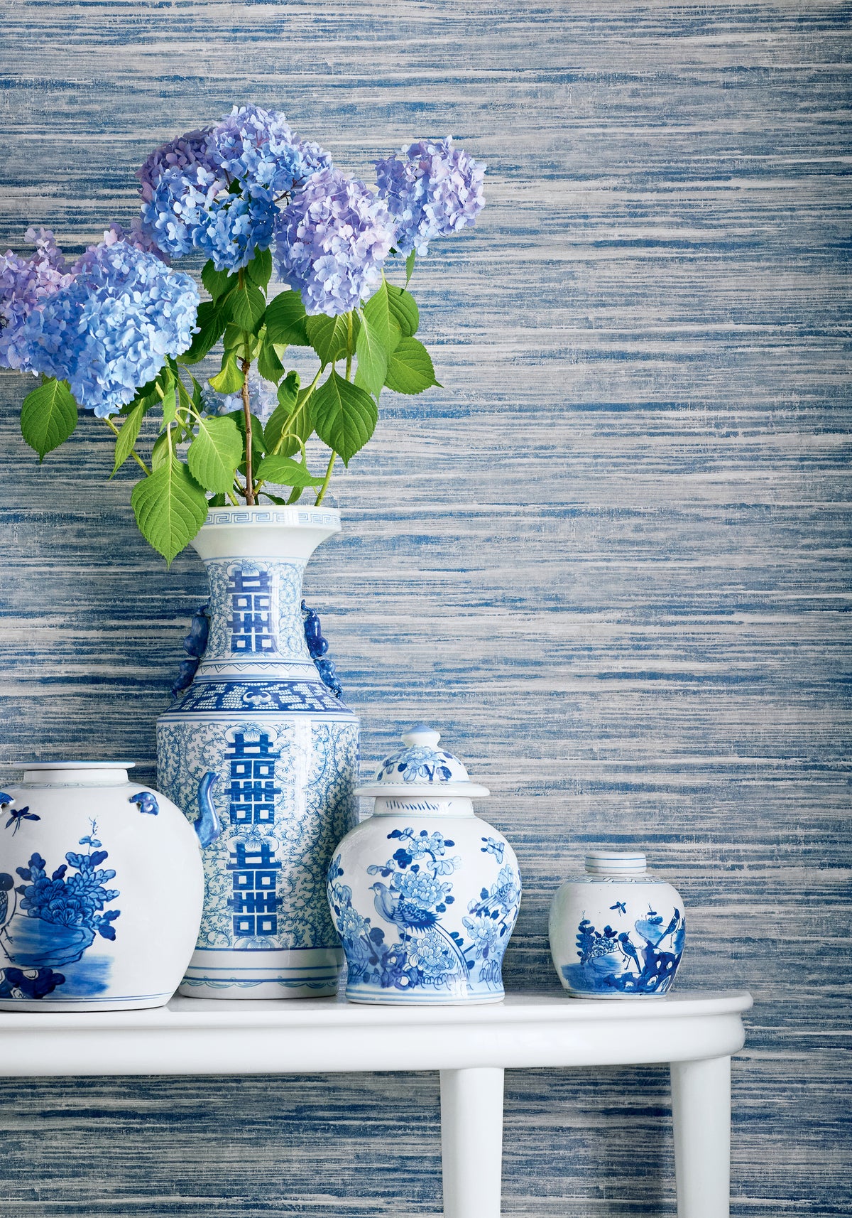 Thibaut Grand Falls wallpaper - Texture Resource 9 room setting