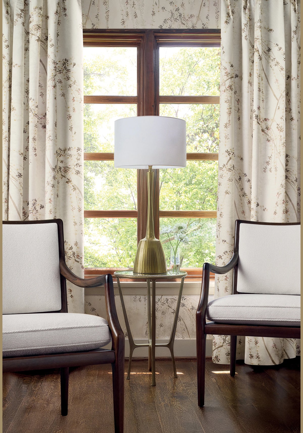 Thibaut Weeping Blossom wallpaper - Yutori Collection