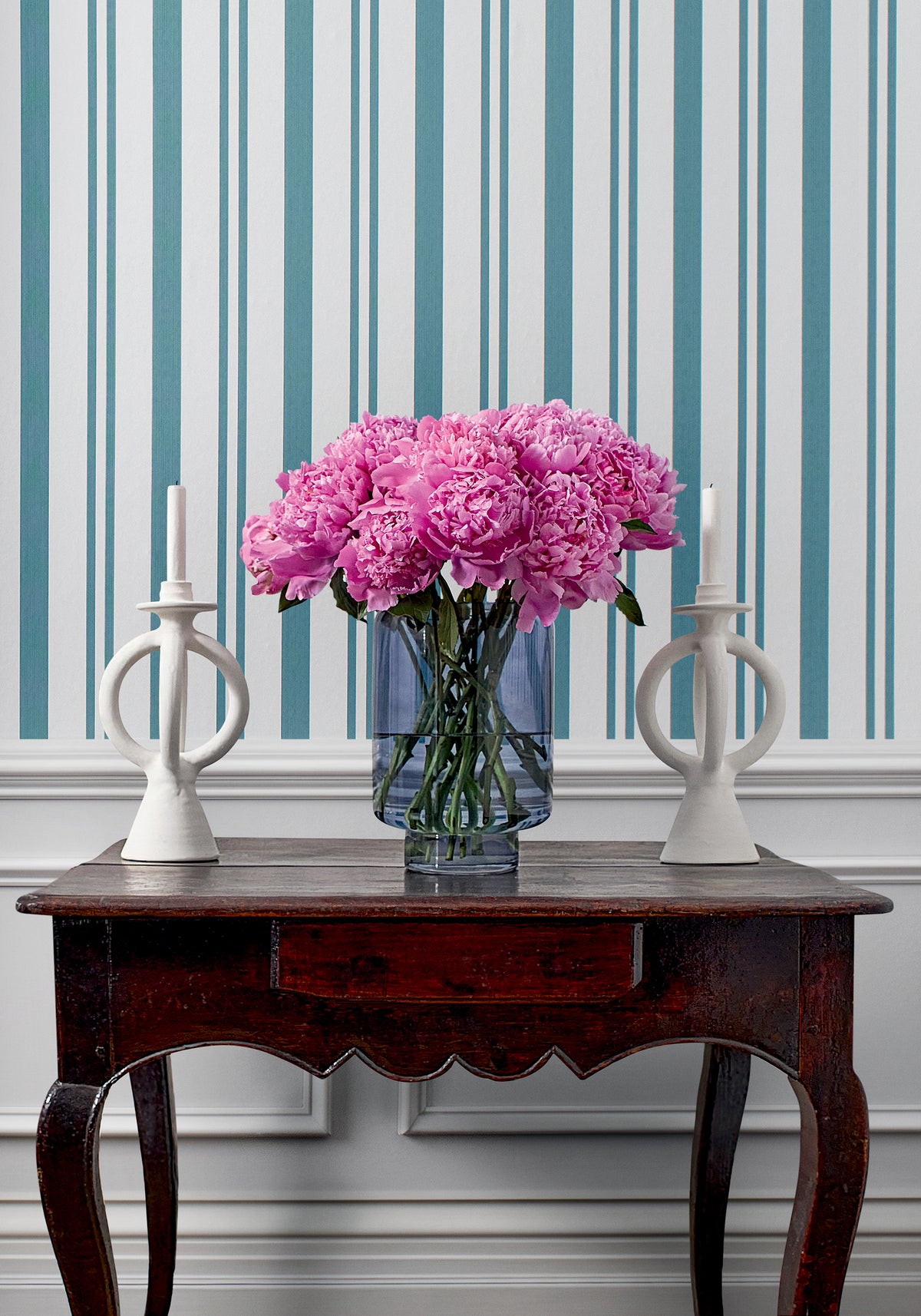 Thibaut MAGGIE STRIPE wallpaper room image