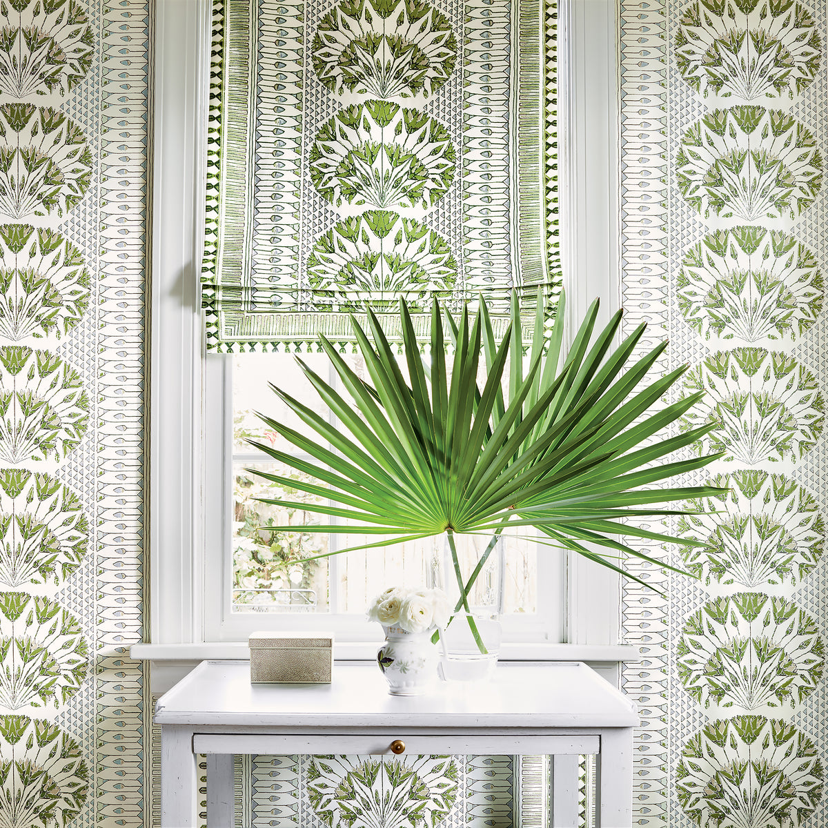Anna French Savoy collection - Cairo wallpaper in a room