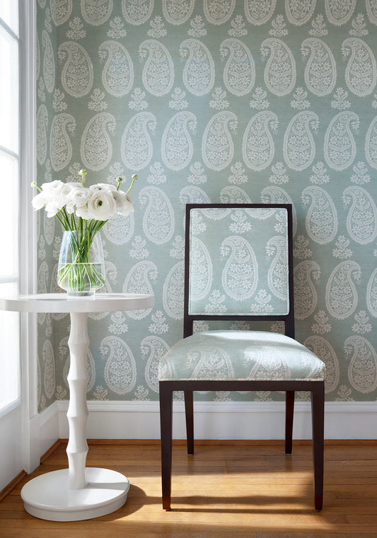 Anna French Campania Paisley wallpaper - Belvedere Collection