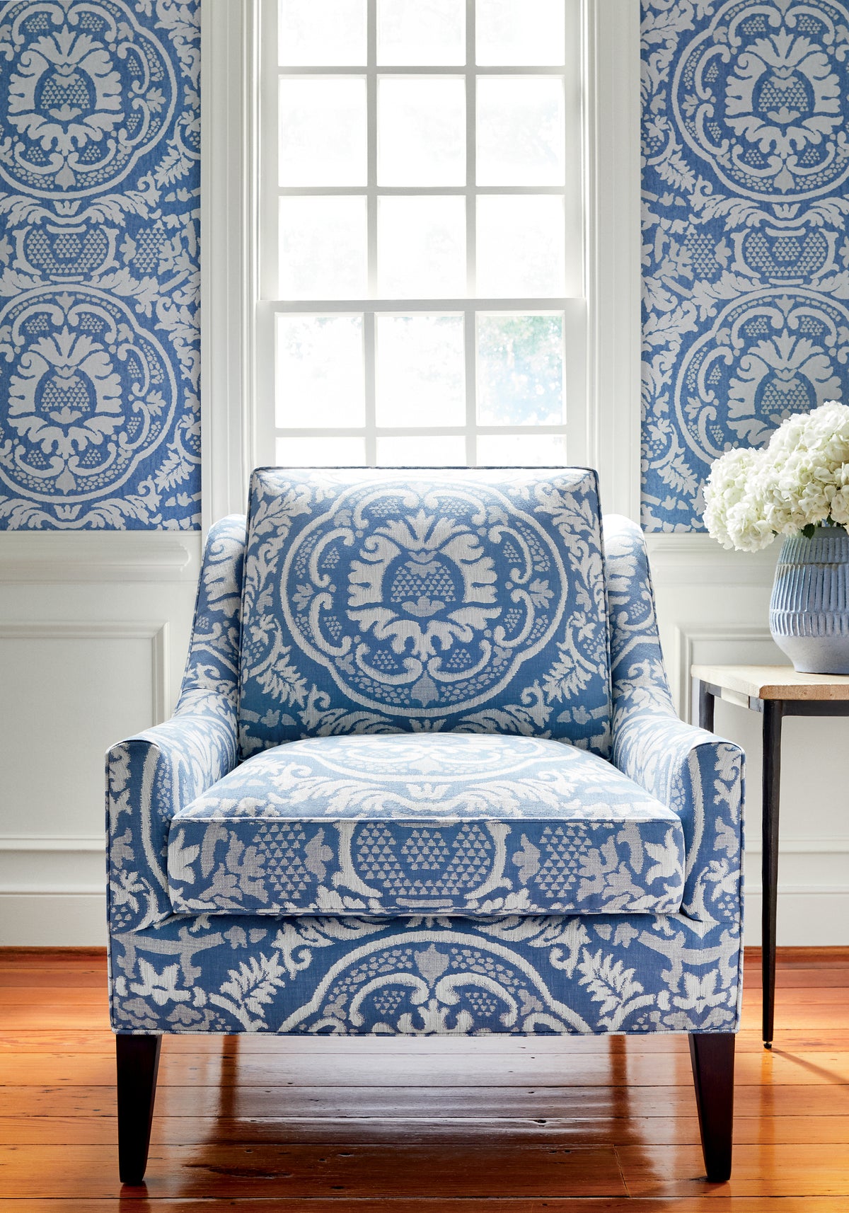 Thibaut Earl Damask wallpaper - Heritage collection room setting